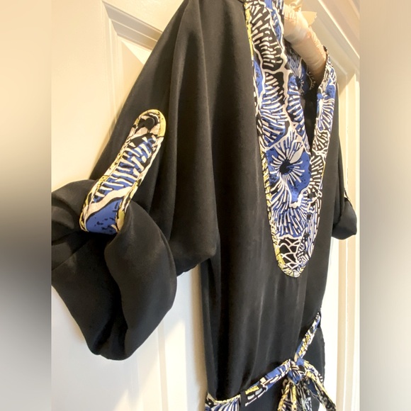 BCBG MaxAzria Silk Shorts Romper - Picture 4 of 14